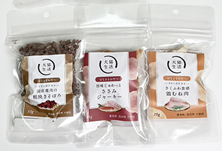 おやつ・おもちゃ天然素材のみ